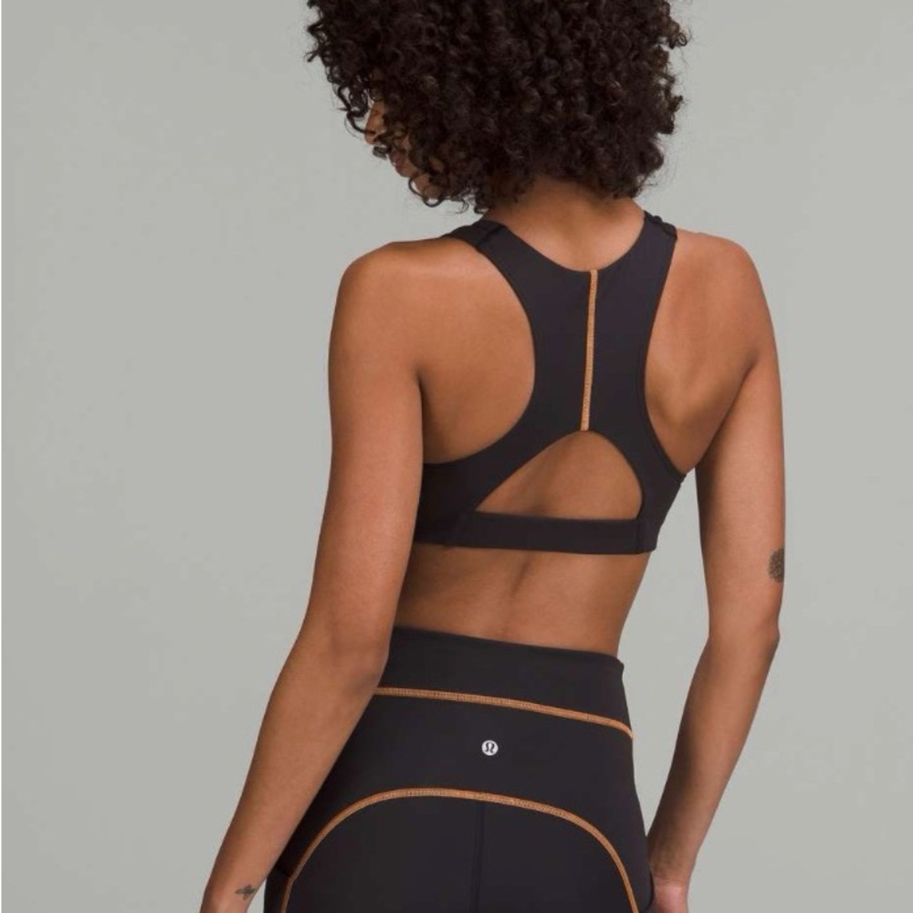 Lululemon Tough Train High-Neck Bra *Medium Support, C/D Cup
Black / Orange Soda